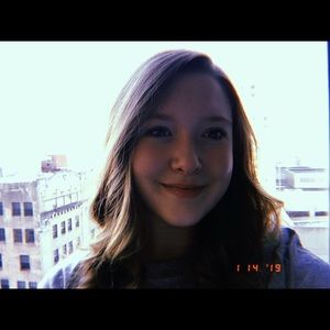 Meet your Posher, Emily